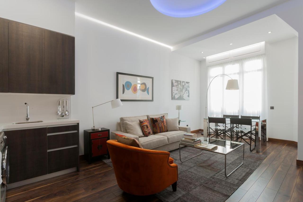Dobohomes - Gran Via 2 Madrid Exterior photo